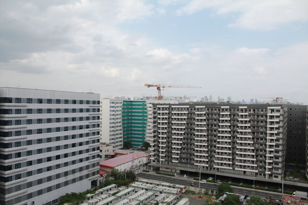 Premiere Haven at Sea Residences