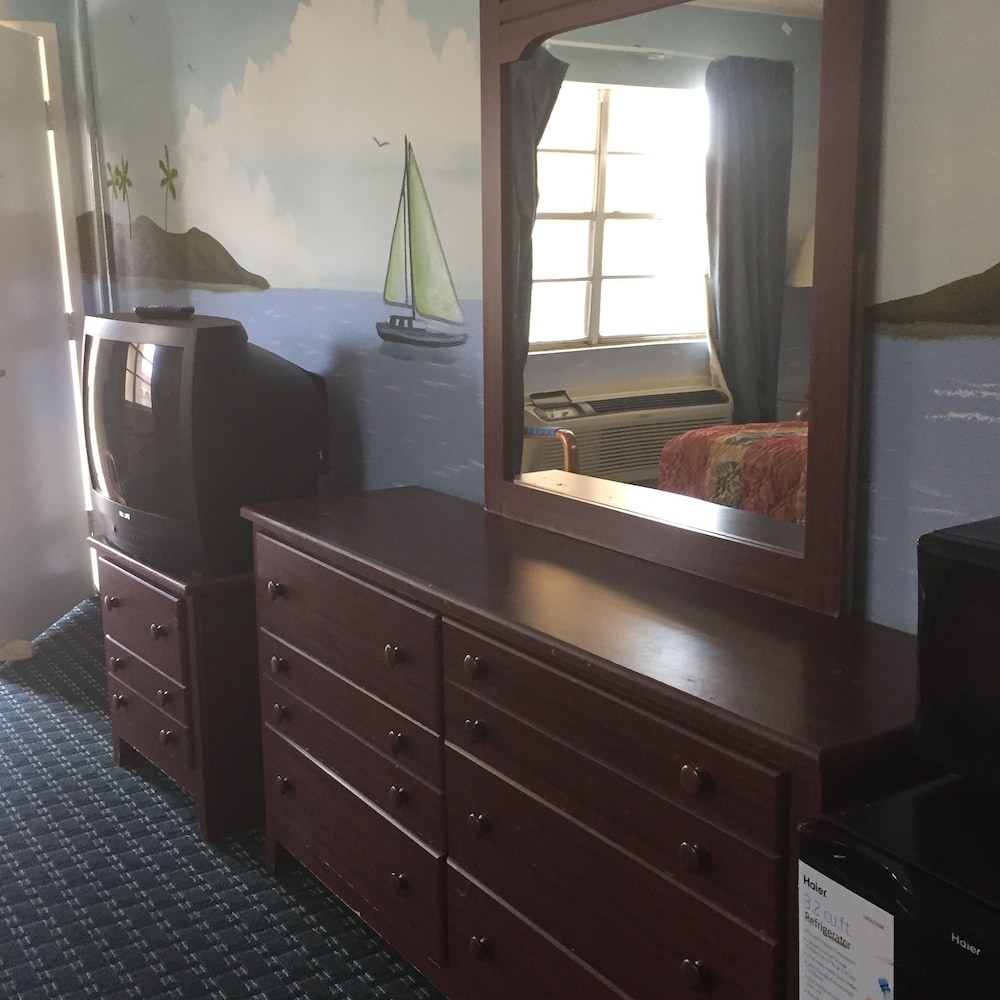 Guest Inn & Suites
