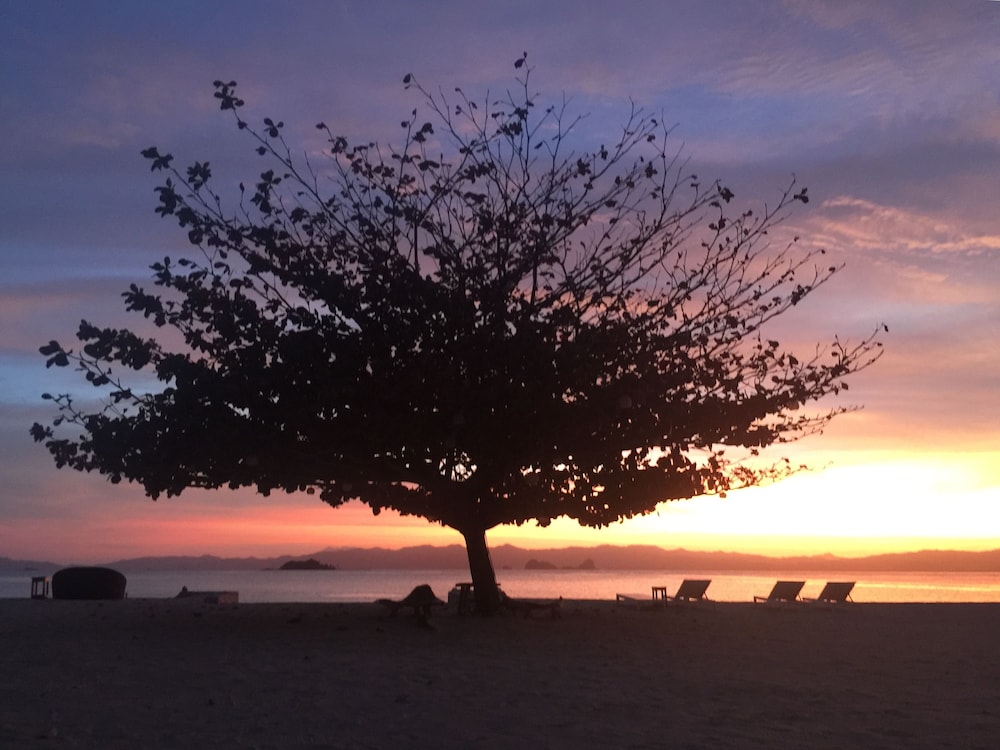 NoaNoa Island