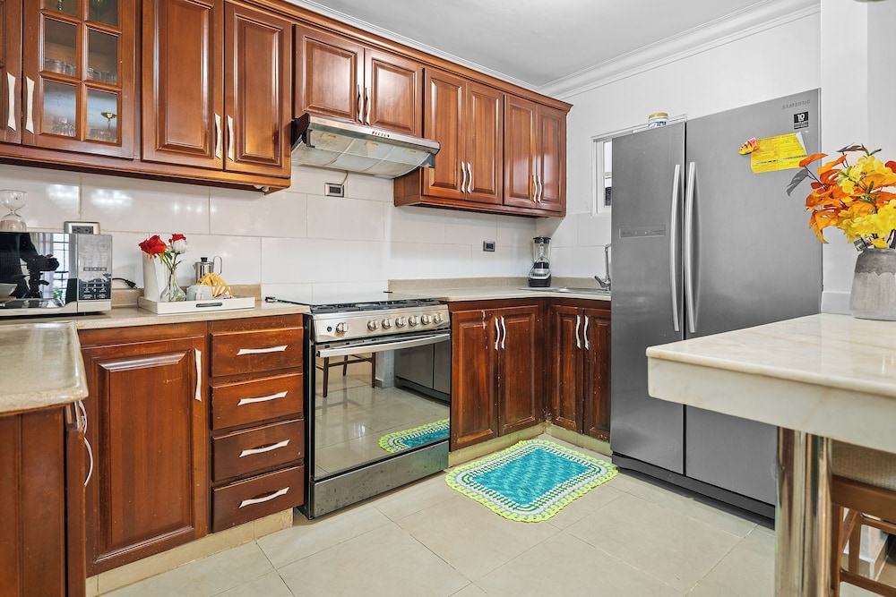 COZY ELEGANT 2BR SPACE
