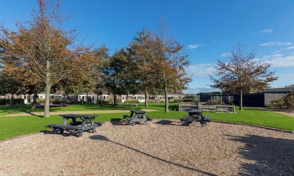 Holiday Home for 8 near Seaside Resort of Oostkapelle-Vrouwenpolder