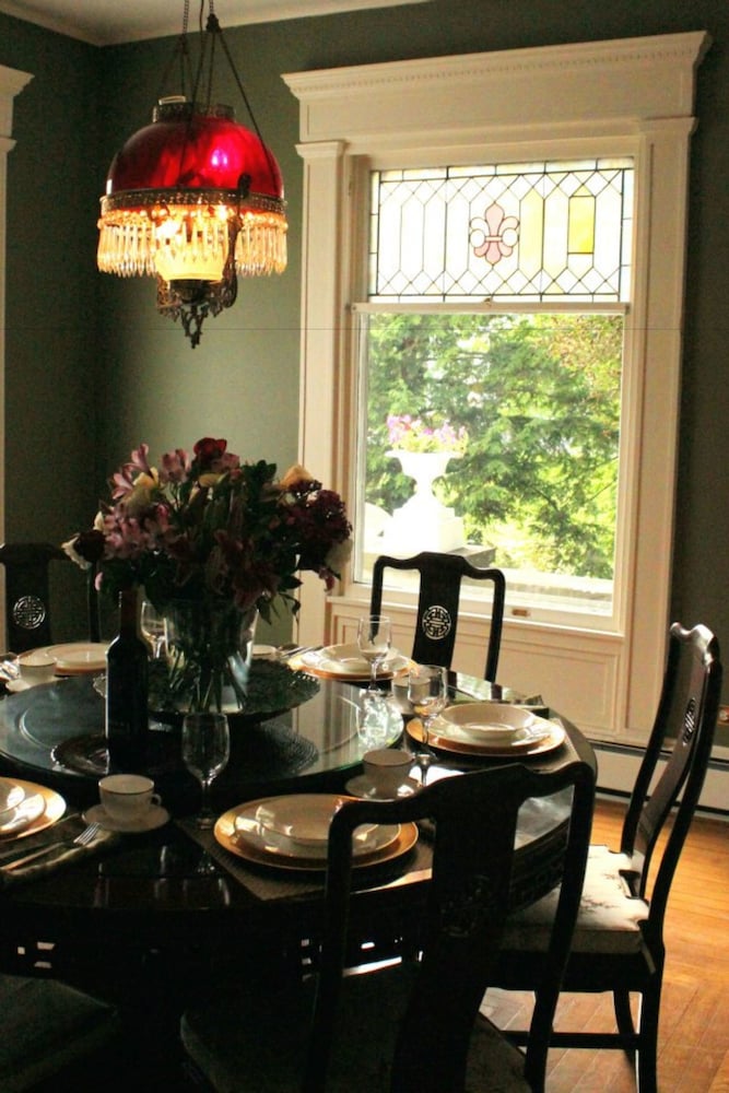 The Queen of the Catskills B&B