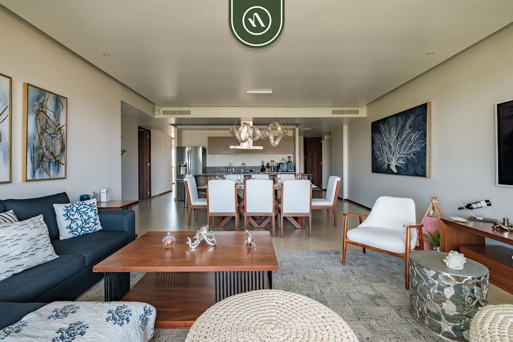 Emerald T3 I8 La Isla Residences