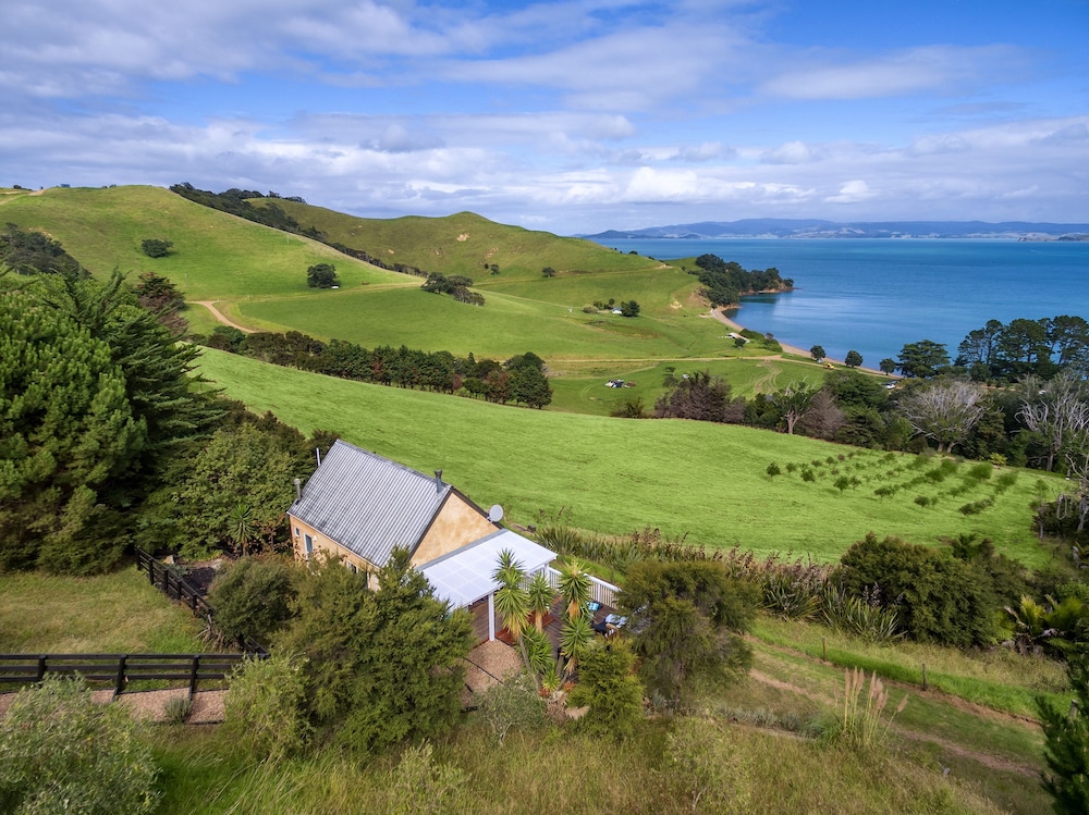 Woodside Bay Cottage