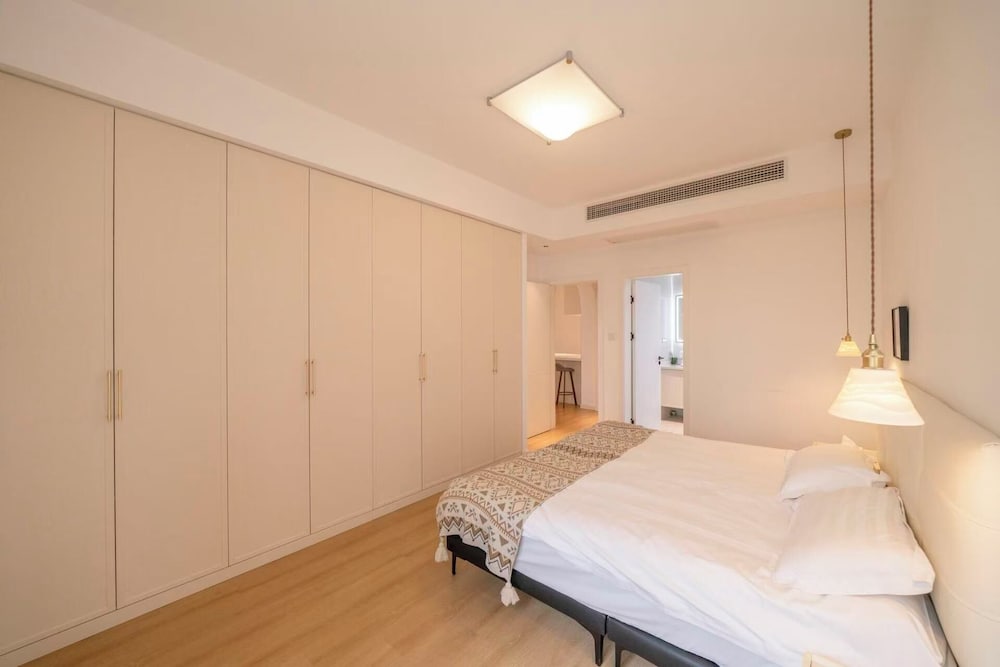 Book and Bed - Xujiahui