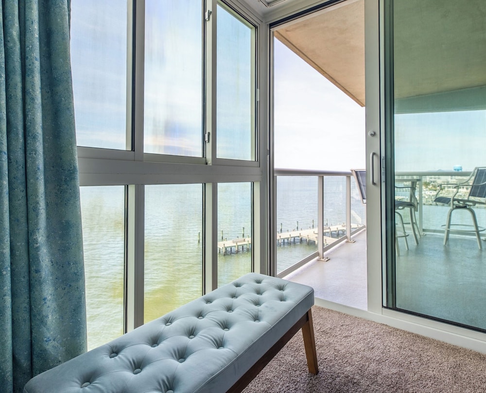 Bay Club Resort by Coolvacay