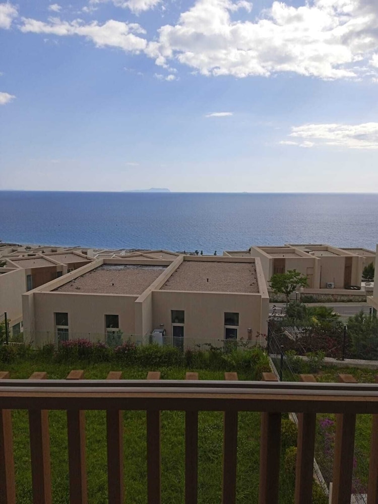 Whisky Green Coast Hotel & Apartments