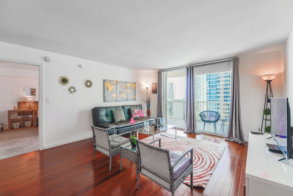City Views Condo on 31st F at Brickell