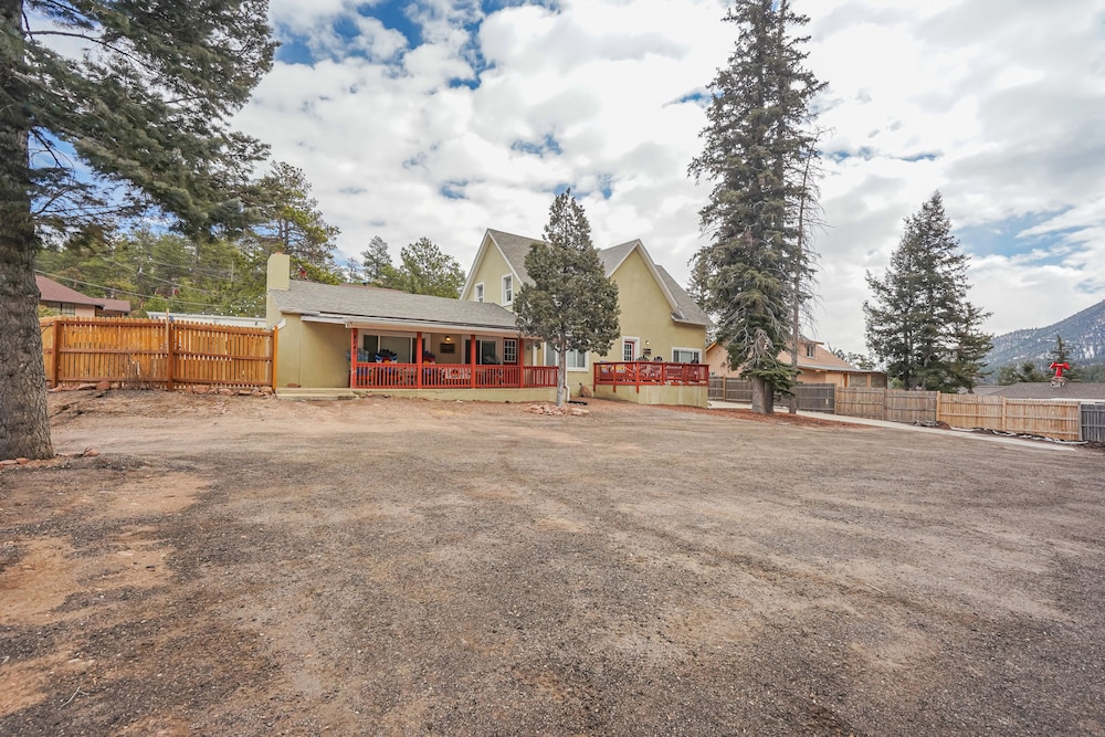 Pikes Peak  Villa view 5