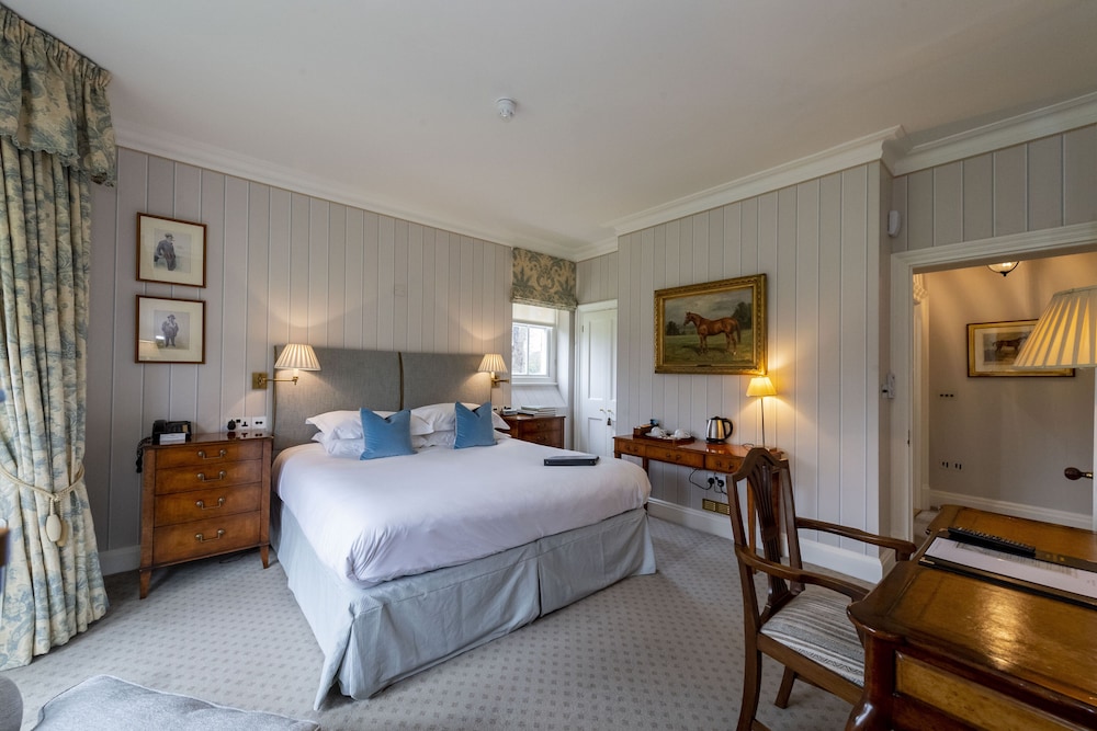 Newmarket Vacations - The Jockey Club Rooms - Property Image 62