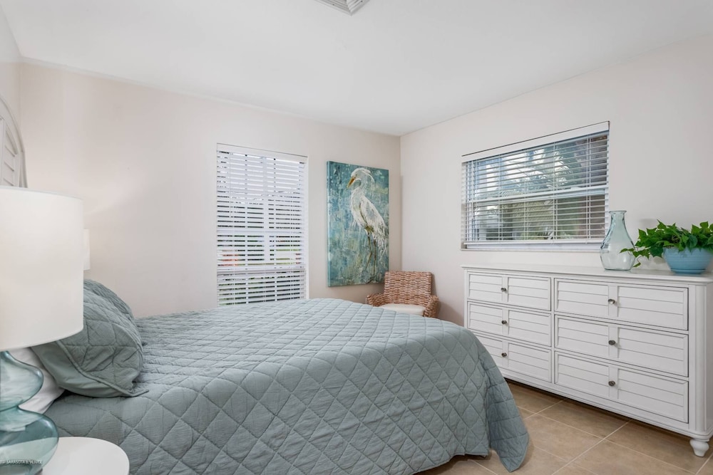 Nokomis Home Close to Beach