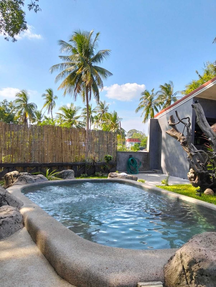Varaya Resort