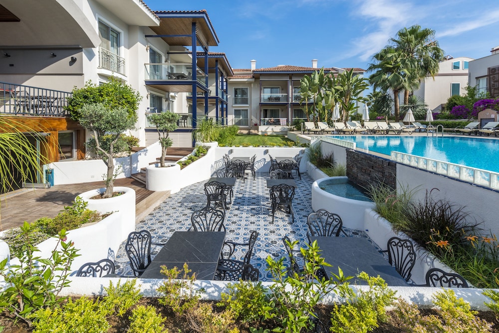 Diana Residence - Image 36