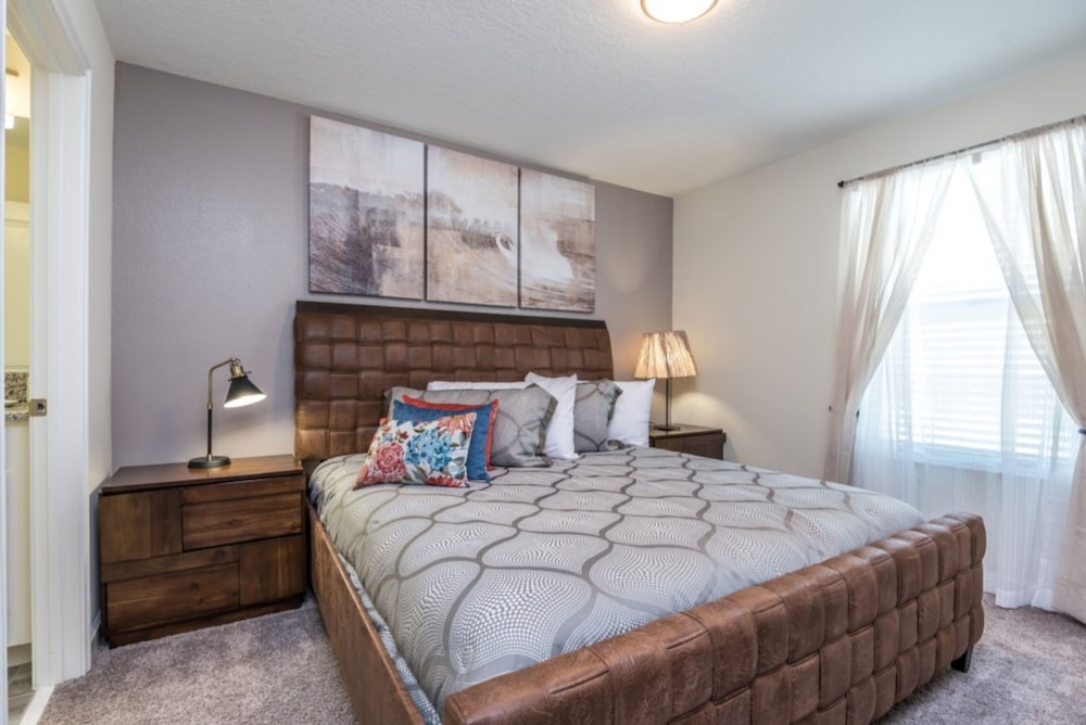 6 Bedroom 5 Bathroom Vacation Home - Image 4