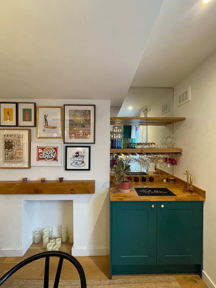 Vibrant & Beautifully Decorated 1BD Flat Brixton!