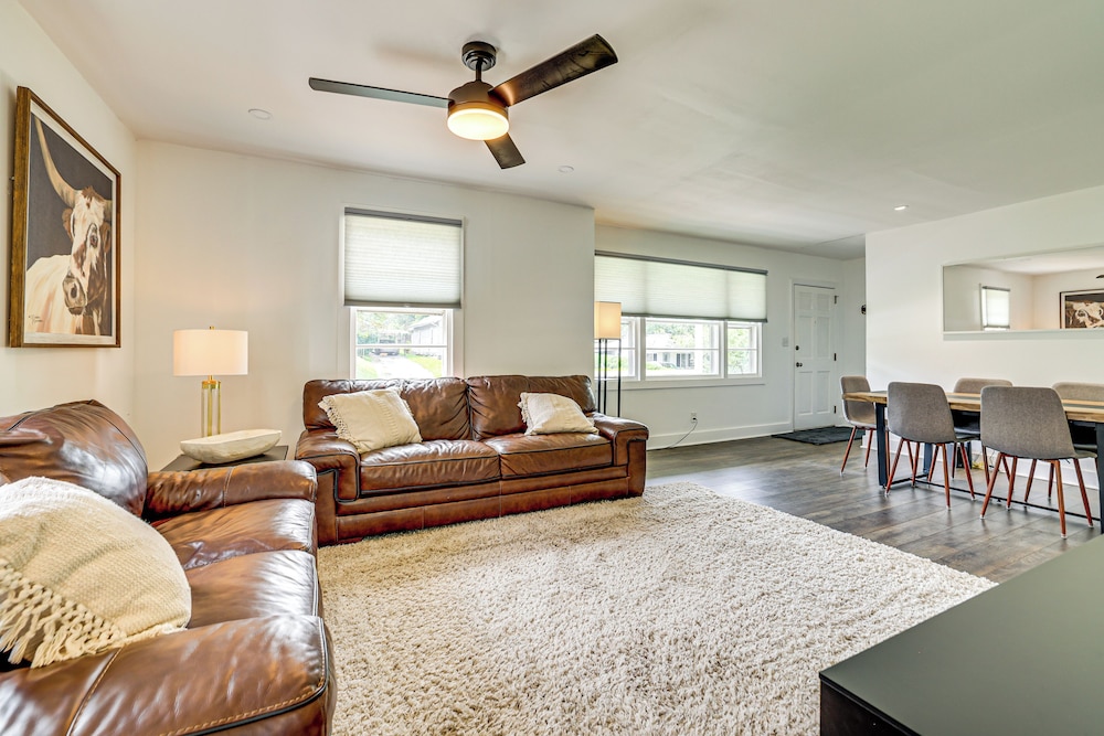Families Welcome, Fenced Yard: Inviting Greer Home