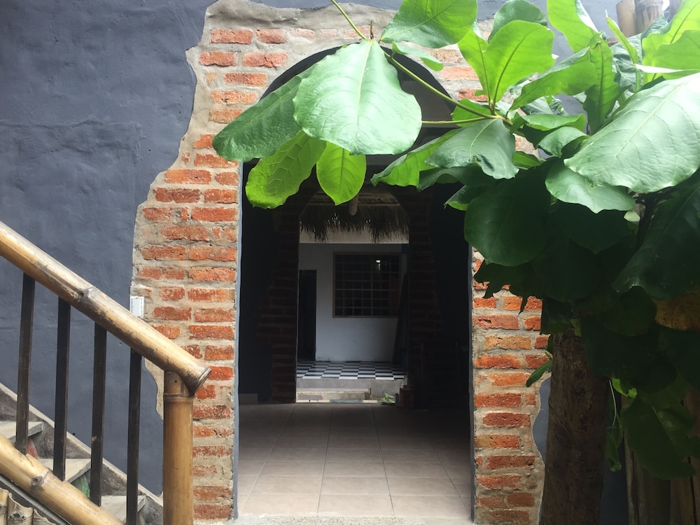 La Facha Hostel Restaurant Surf