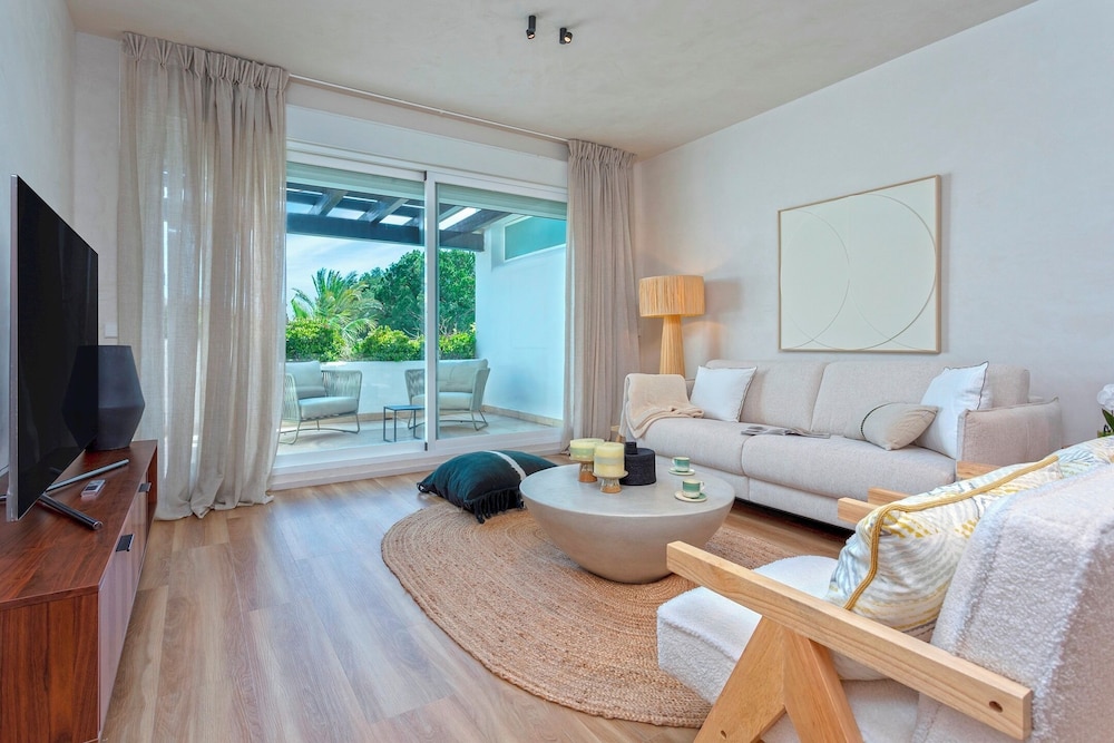 Exclusive Loft With Private Terrace in Marbella. Incosol II