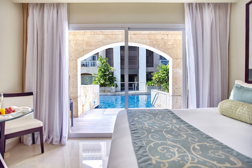 Royalton Hideaway Punta Cana, An Autograph Collection All-Inclusive Resort & Casino – Adults Only photo 12 of 147