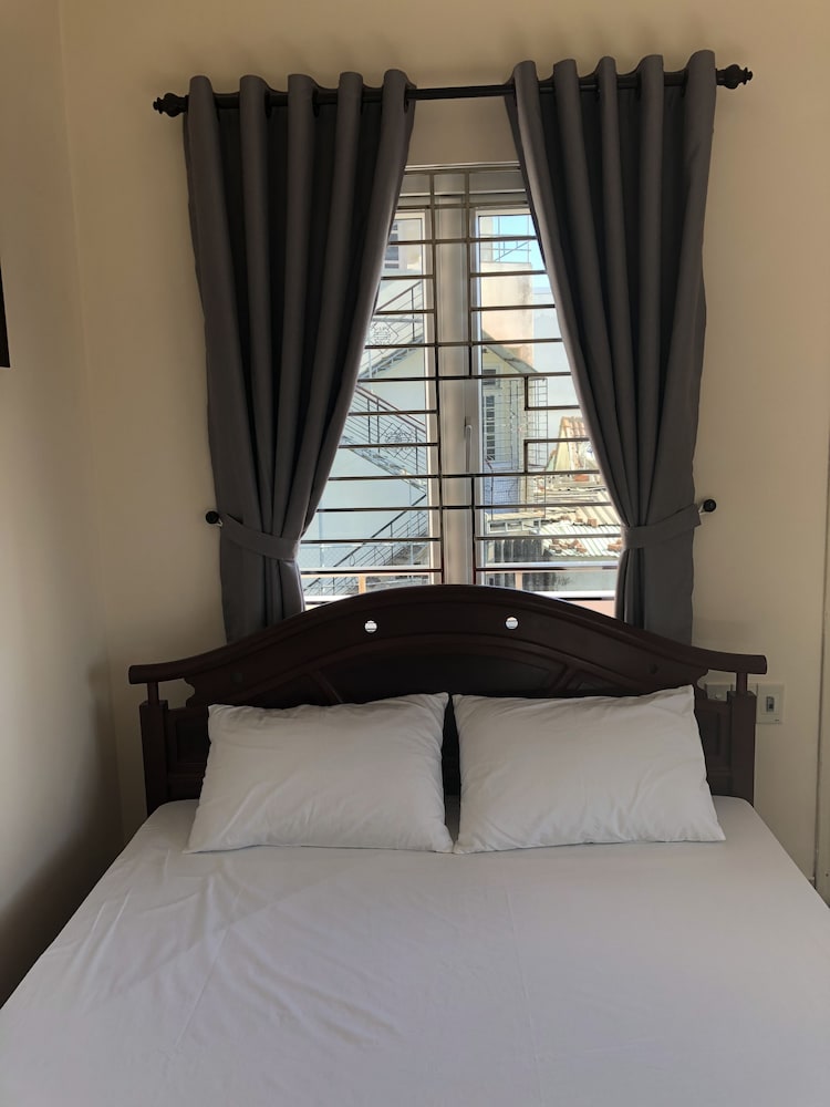 Three Palms Homestay