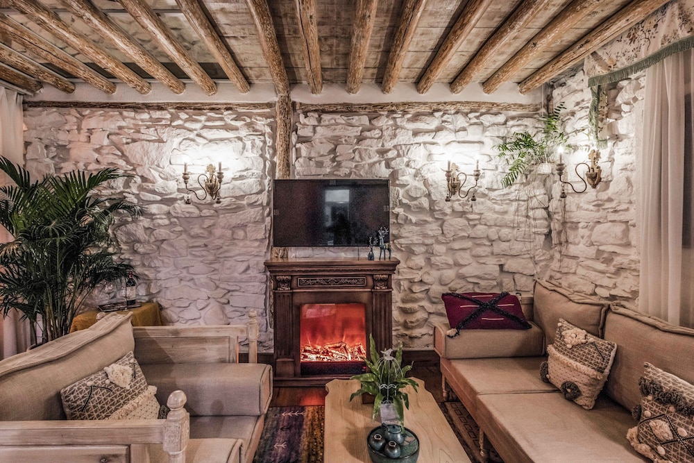 3 Cottages of Deer Inn