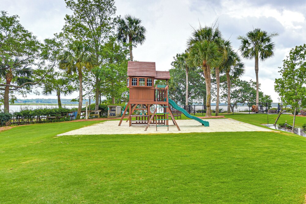 Golf, Swim & Unwind: Callawassie Island Hideaway!