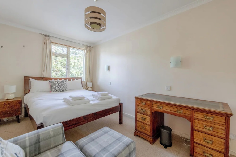 Lovely 3BD Family Home With Garden - Richmond!