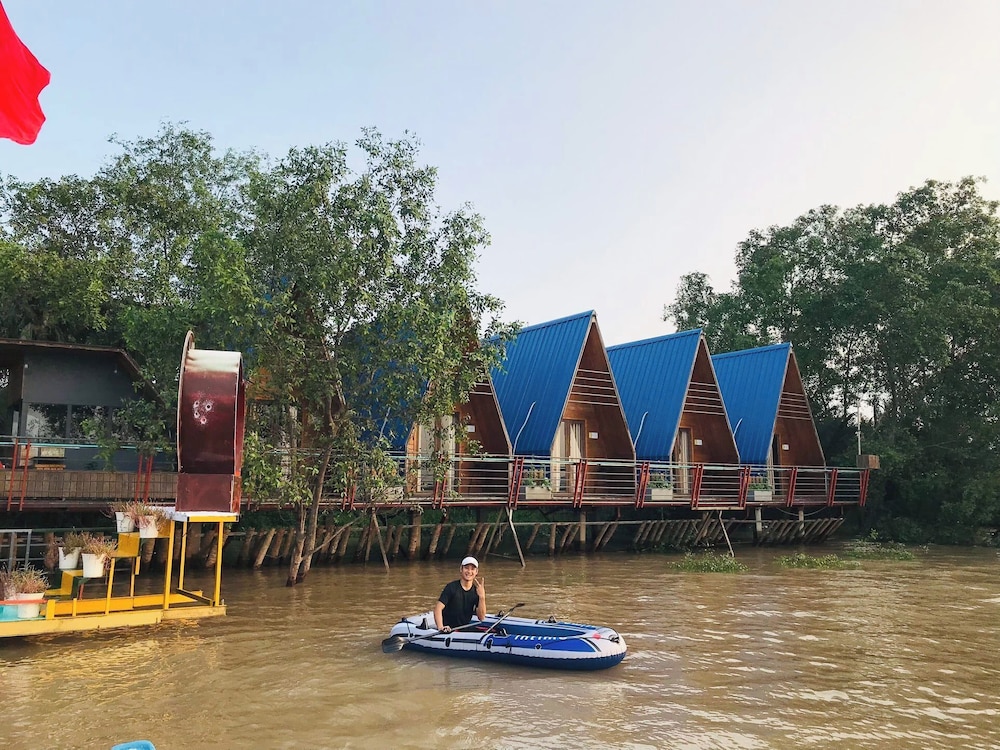 Cồn Phụng Retreats Mekong - Nature Island with Free Boat Shuttle & Fishing