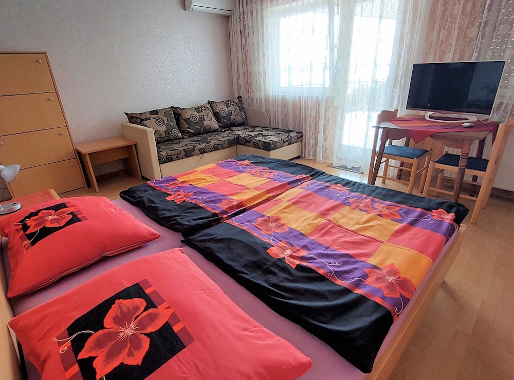 Sleek and Serene Rooms Crikvenica
