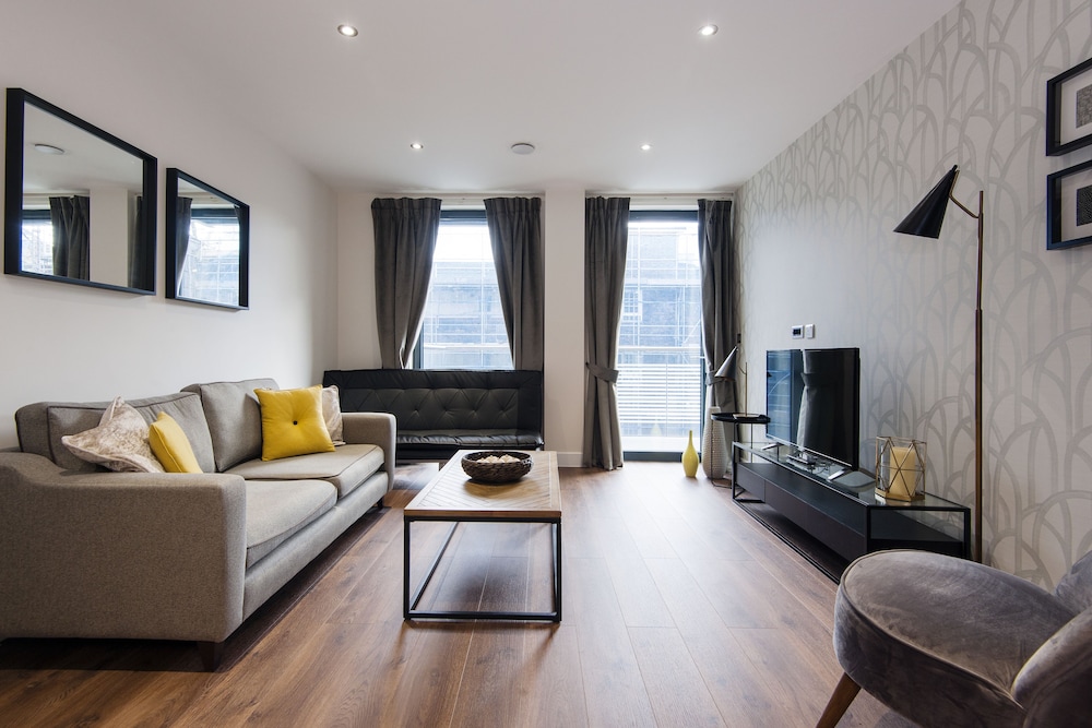 Twyne House Apartments