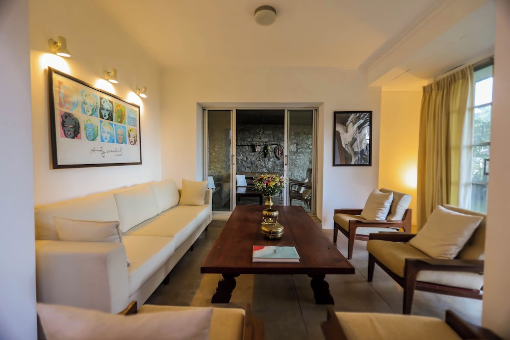 Margossa Residence Kandy