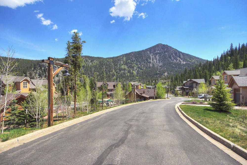 Settlers Creek