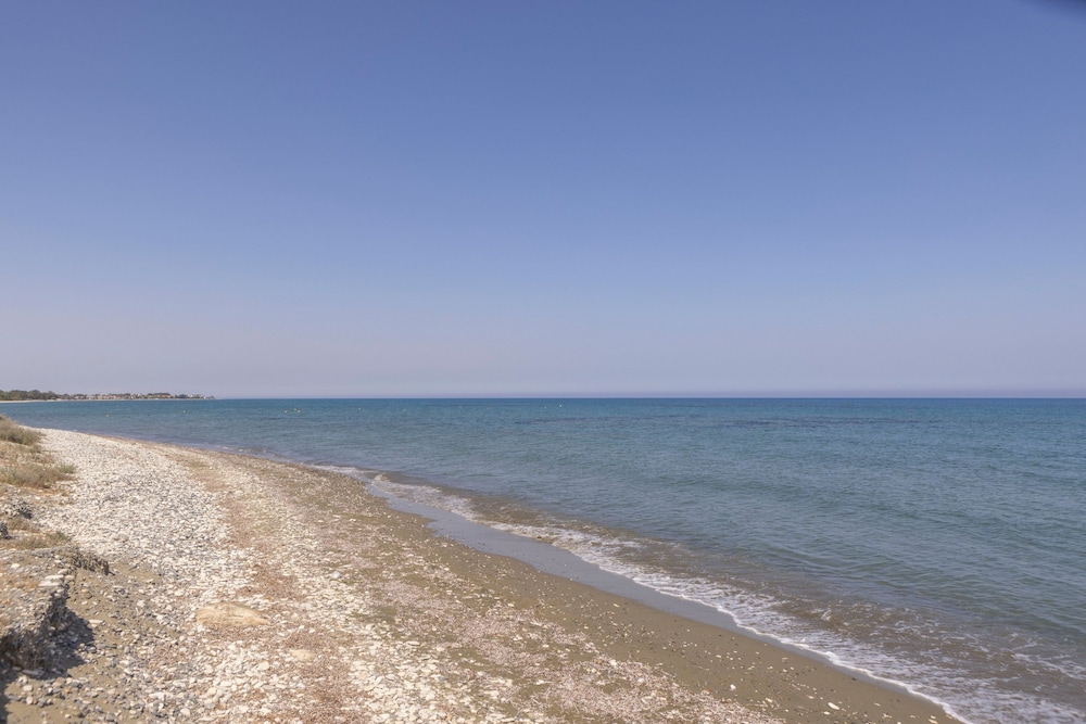 Larnaca Chelidonia Seafront Villa