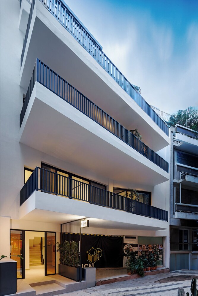 MoRe by Zoia Living