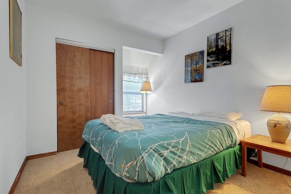 Bear Valley Vacation Condos by RedAwning