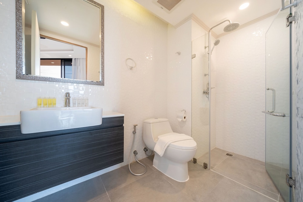 Tropical View Suite A603 at Viva Patong view 2