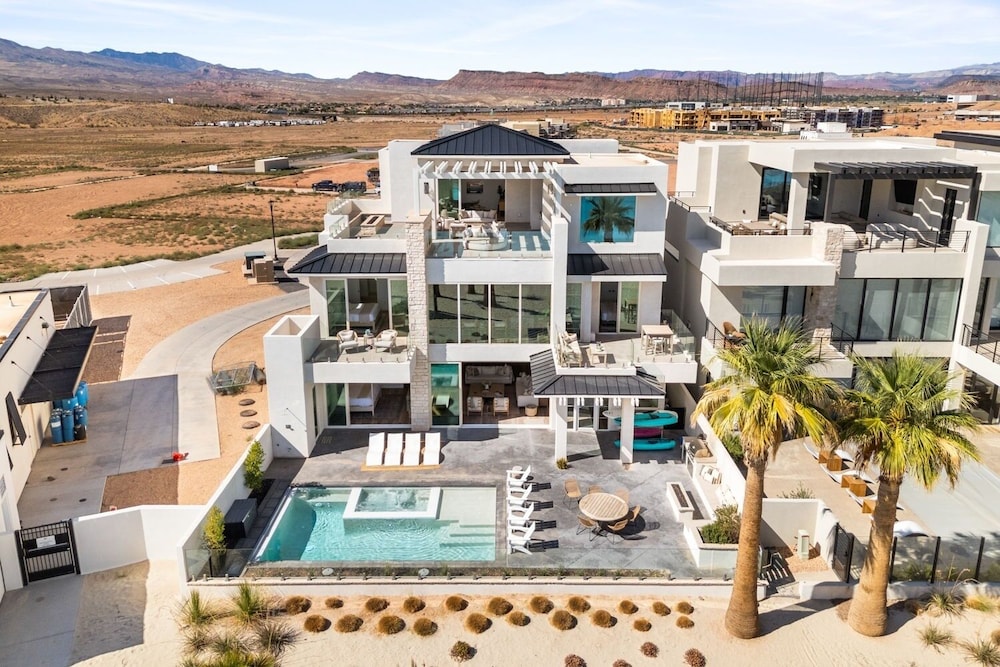 The Beach Front by RedAwning view 4