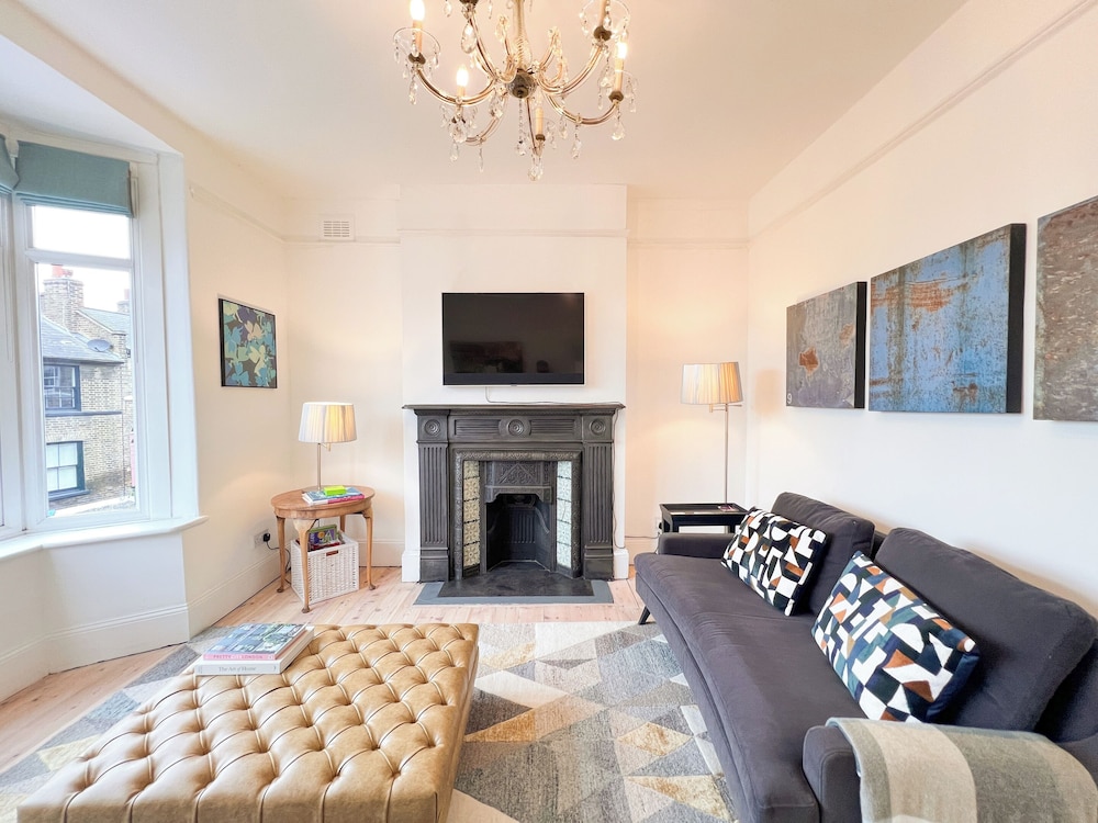 Historic 3-Bedroom Home in the Heart of Greenwich