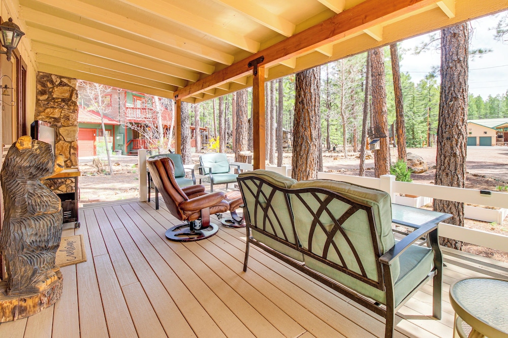 Game Room + Fireplace! Family Retreat in Pinetop