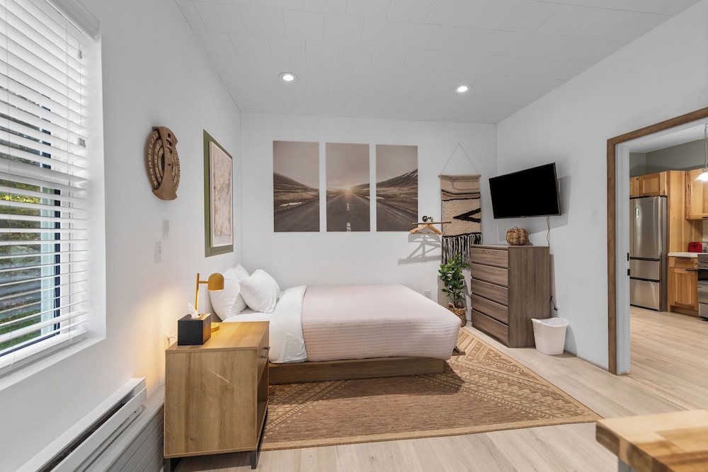 Cozy Modern Home