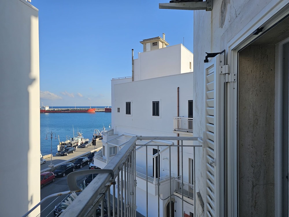 Fanali in Monopoli With 1 Bedrooms and 1 Bathrooms