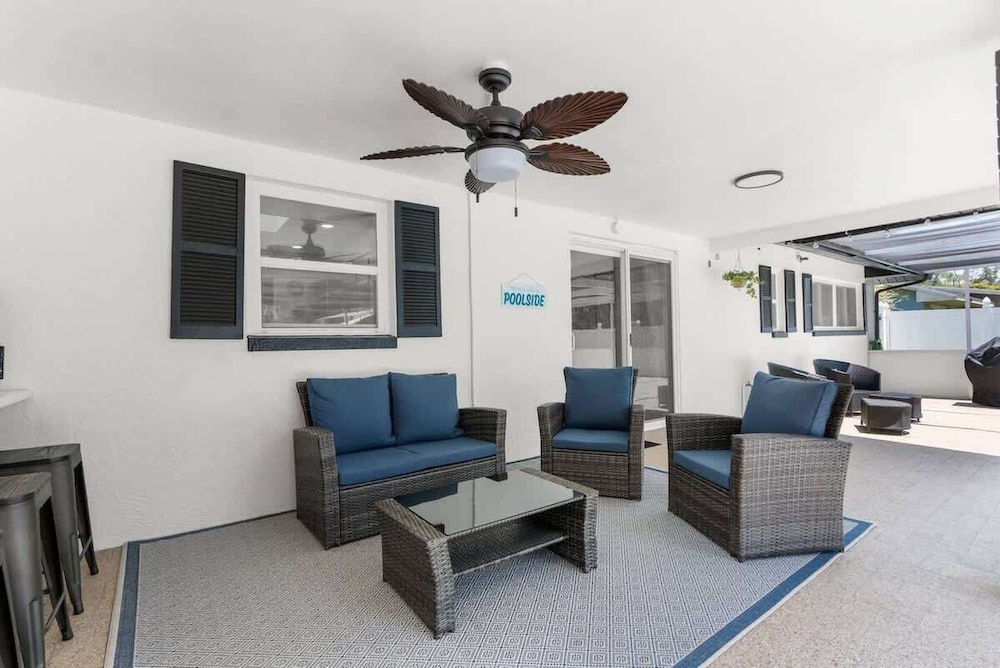 Brooksville Oasis! 3 Bedroom, Heated Pool Home
