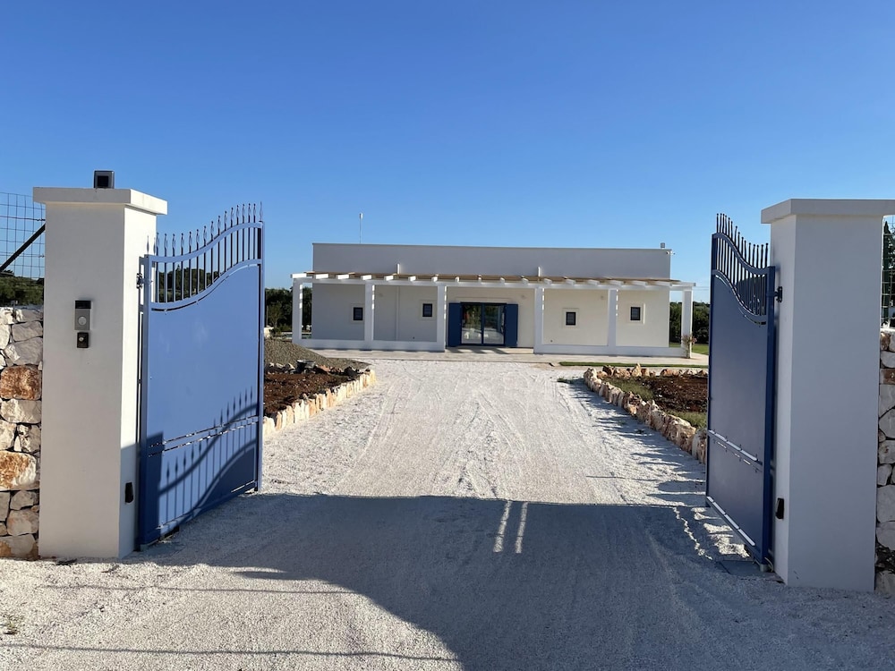 Casa Blue con Piscina by Wonderful Italy view 4