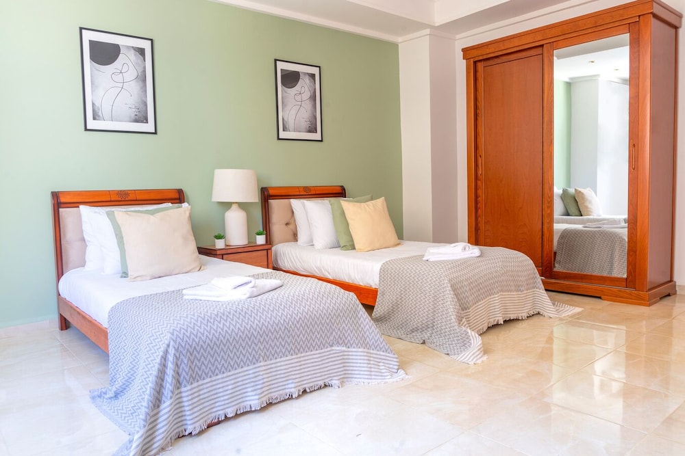 Luxueux Appartement à Bir Mourad Raïs