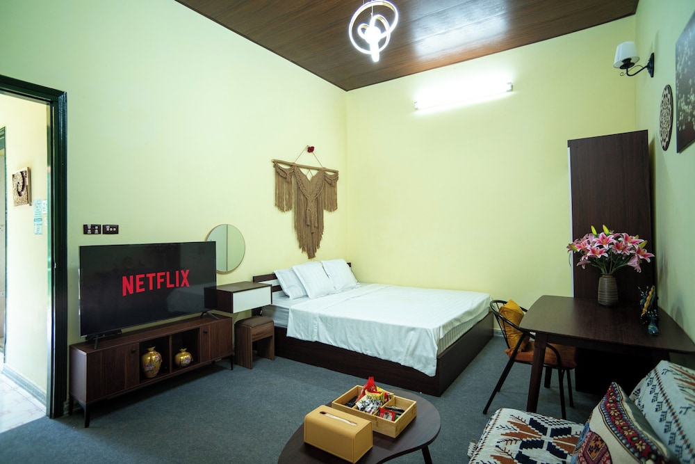 CozyPosy Premier Apartment