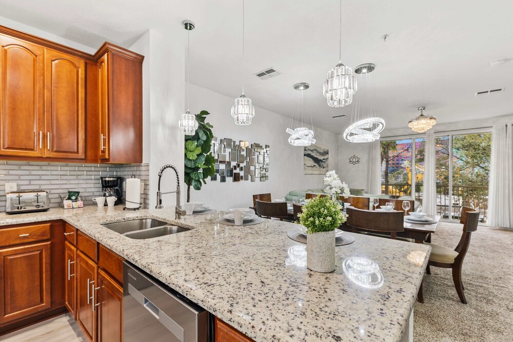5014 Tideview Circle #9