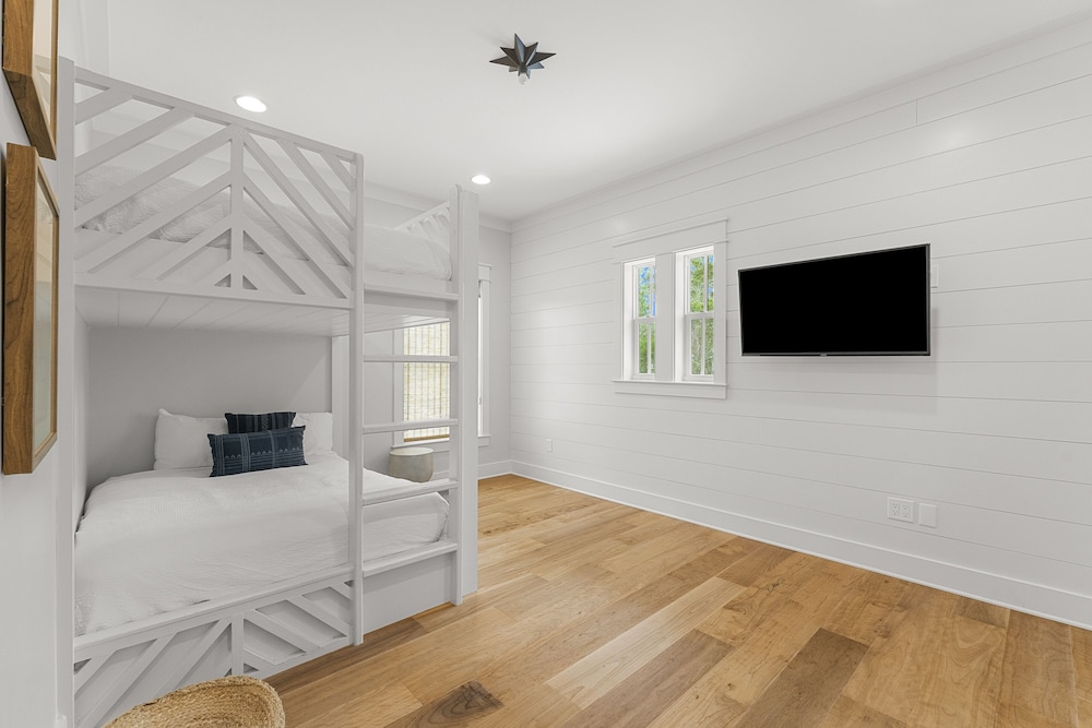 Magnolia Cottages by the Sea by Panhandle Getaways