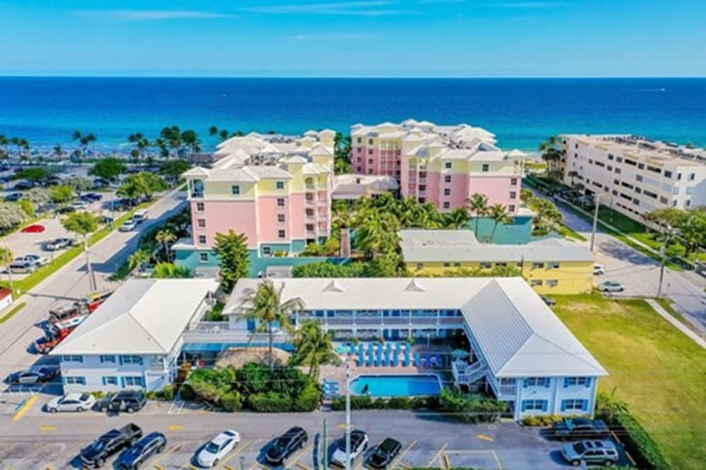 Hotel Carriage House Resort Motel - Image 1