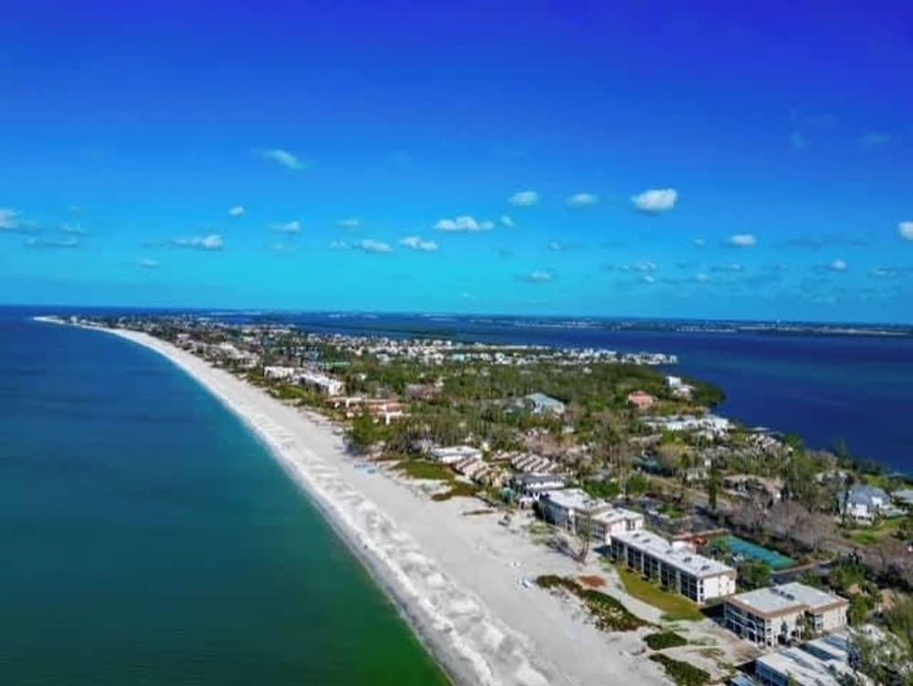 Luxury Beachfront Retreat in Longboat Key