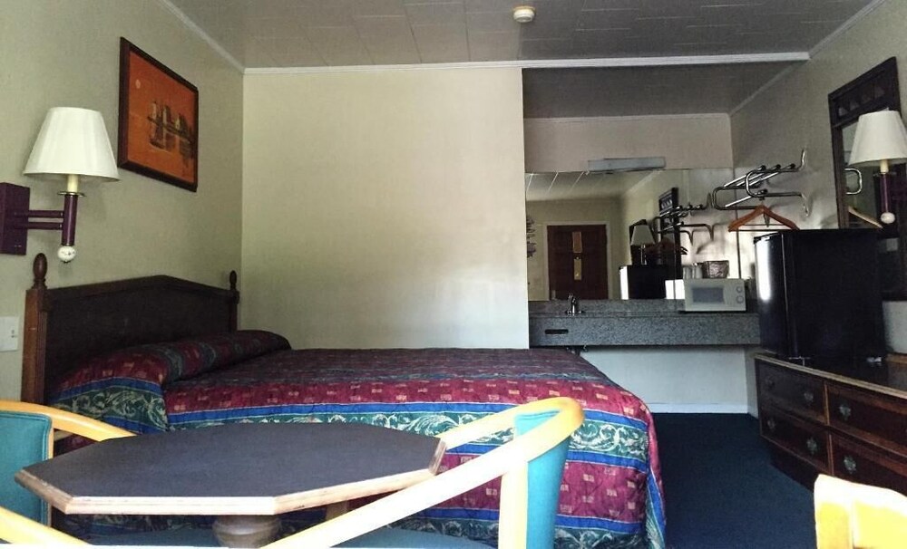 Royal Inn